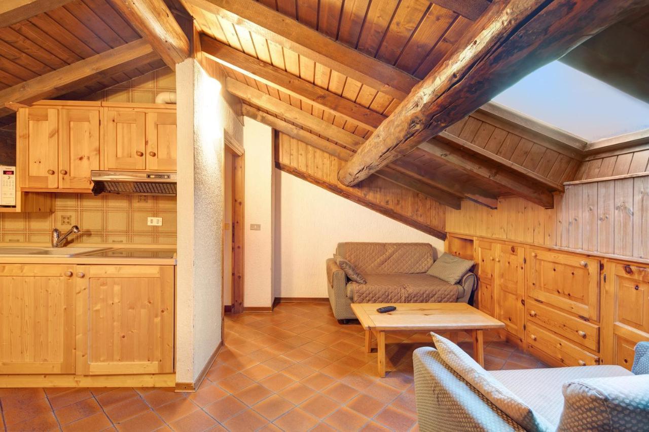 ליביניו Chalet Meridiana Appartamento 11 מראה חיצוני תמונה