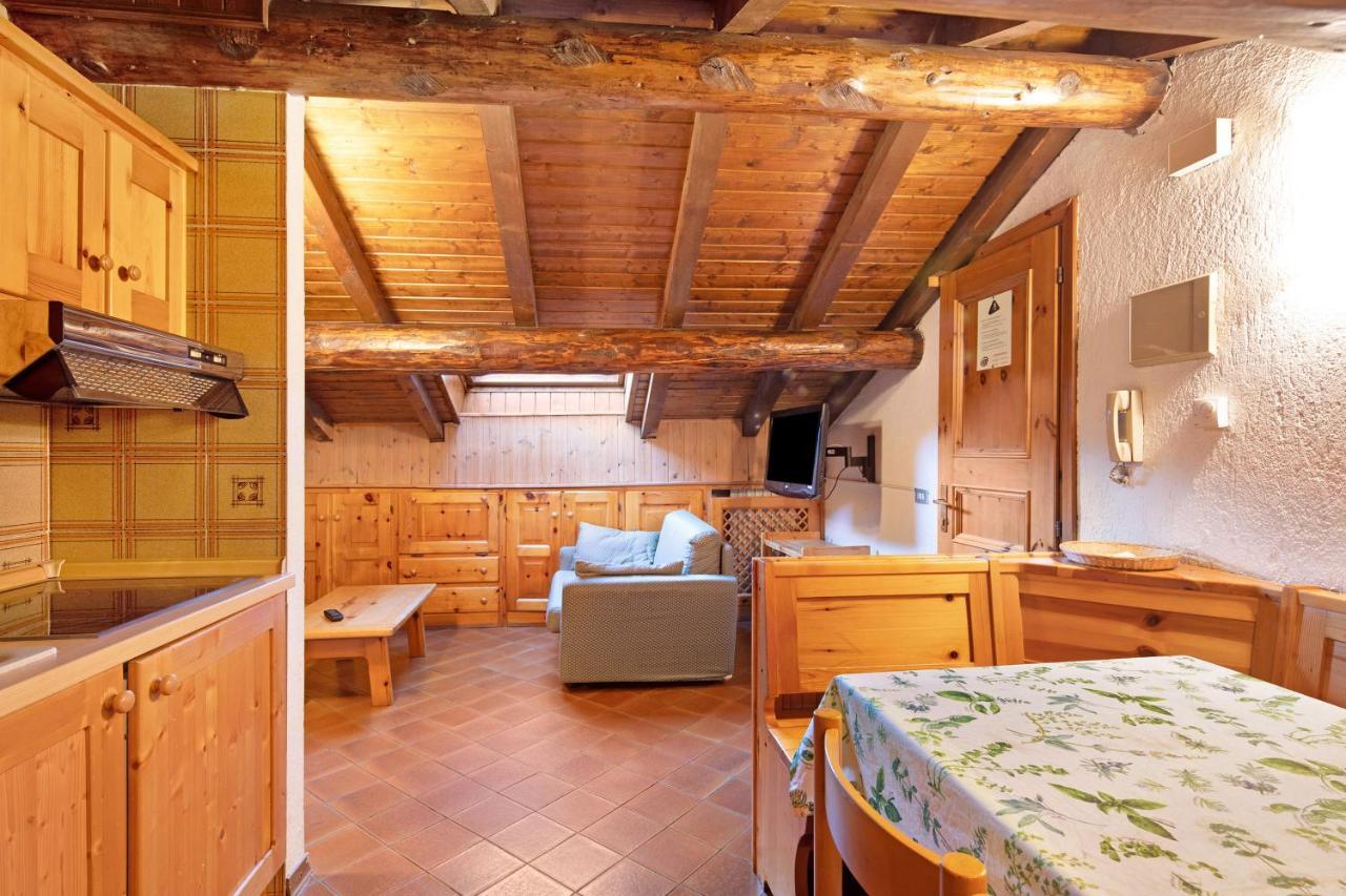ליביניו Chalet Meridiana Appartamento 11 מראה חיצוני תמונה